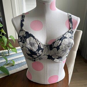 Change Floral Print Bikini Top Adj Straps Back Closure Cream Grey Blk Sz 34E